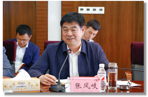 建行总行严达峰一行到宜化集团调研指导(图3) 建行总行严达峰一行到宜化集团调研指导(图3)