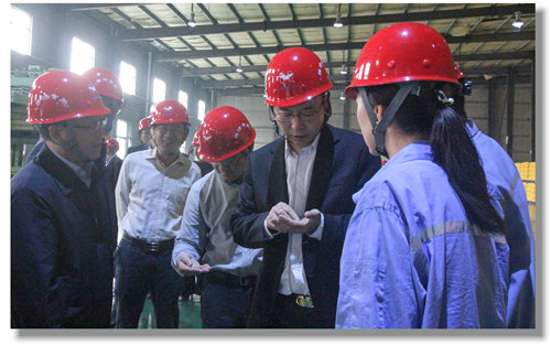 建行总行严达峰一行到宜化集团调研指导(图1) 建行总行严达峰一行到宜化集团调研指导(图1)