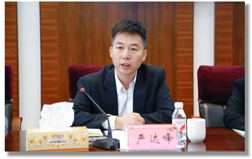 建行总行严达峰一行到宜化集团调研指导(图6) 建行总行严达峰一行到宜化集团调研指导(图6)
